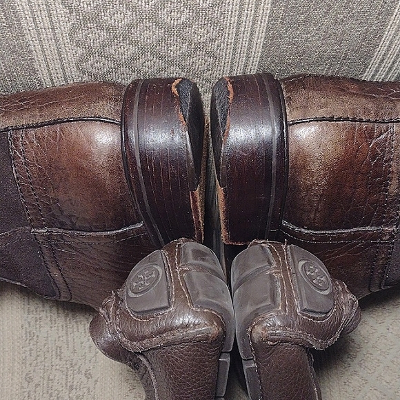 Bundle Tory Burch Corey Boots & Harrison Driving Mic Loafers - Picture 11 of 16